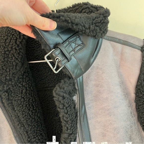 H&M Teddy Fleece-Lined Black Vest - Picture 15 of 15